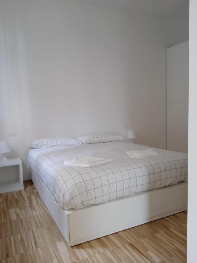 Apartment Via D'Apulia 11 Milano Exteriör bild